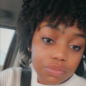 Meet your Posher, Kendra